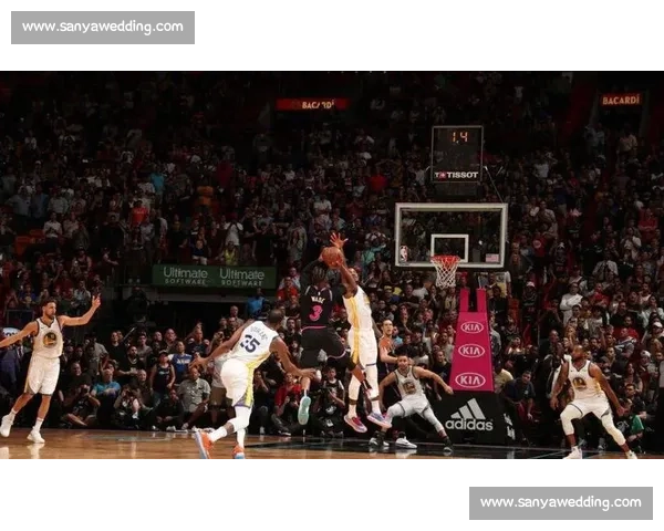 NBA精彩瞬间：十佳球与绝杀时刻合集